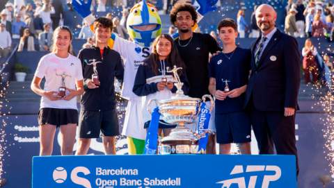 Santanyí celebra el triomf de Caterina López Roig al  Trofeu Conde de Godó sub-14