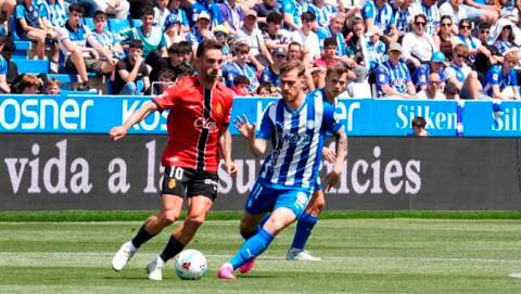 El RCD Mallorca se adelanta en Mendizorroza pero se queda sin premio (2-1)
