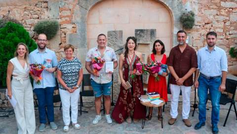 Santanyí presenta les quatre obres guanyadores dels  Premis Literaris en una vetlada rodona a Ses Cases  Noves