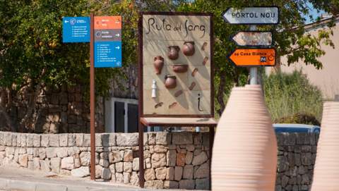 Marratxí reforça la marca Ceràmica de Marratxí amb una nova senyalització per donar visibilitat als artesans del municipi