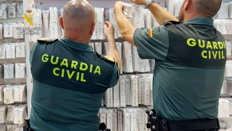 La Guardia Civil interviene más de cien mil joyas de lujo falsificadas en Baleares