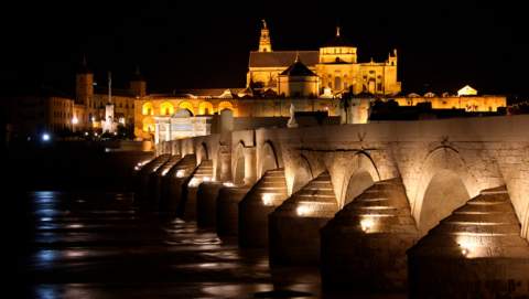 La Mezquita-Catedral de Córdoba: piedra, fe y controversia bajo un mismo techo