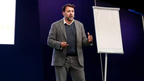 José Tirado impartirá la conferencia «Caure, Aturar, Tornar» sobre deporte y bienestar emocional