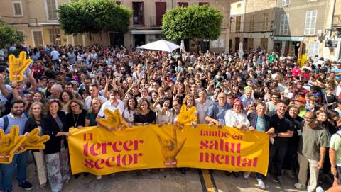 Més de mil persones participen a Sineu en l’acte del Dia Mundial de la Salut Mental