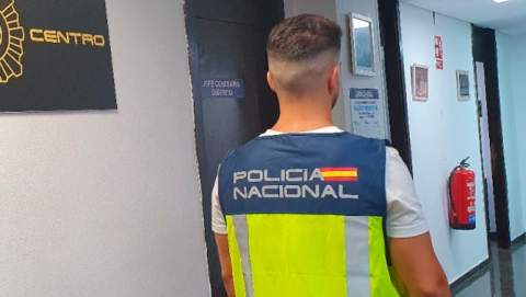 La Policía Nacional detiene a un menor por amedrentar y agredir a otros menores para que le dieran dinero