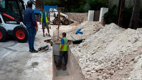 L’Ajuntament de Santanyí amplia la  xarxa de clavegueram al carrer Costa  dels Ètics de Cala Santanyí