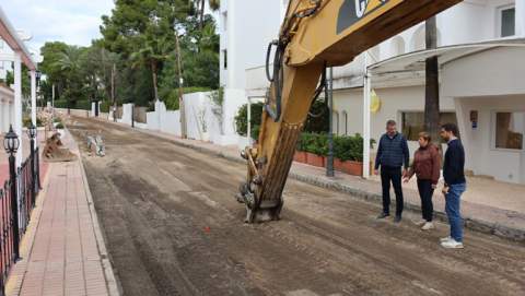 Comencen les obres del nou drenatge i  millora urbana als carrers Ravells i  Espardell de Cala d’Or
